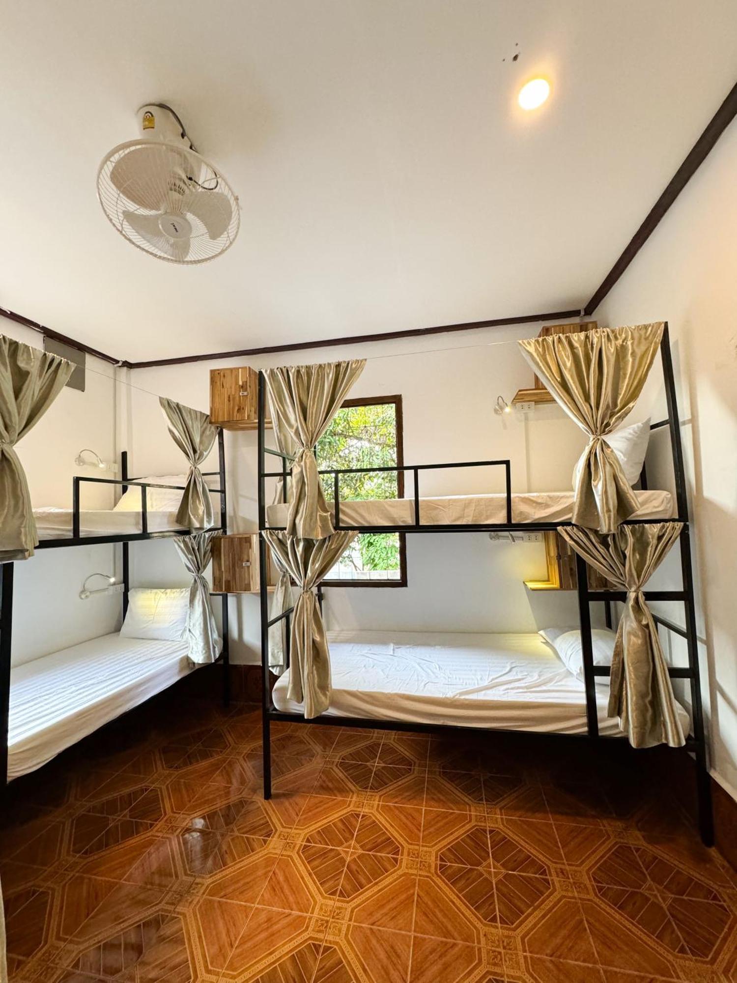 Sabai Sabai Backpackers Hostel Luang Prabang Exterior photo