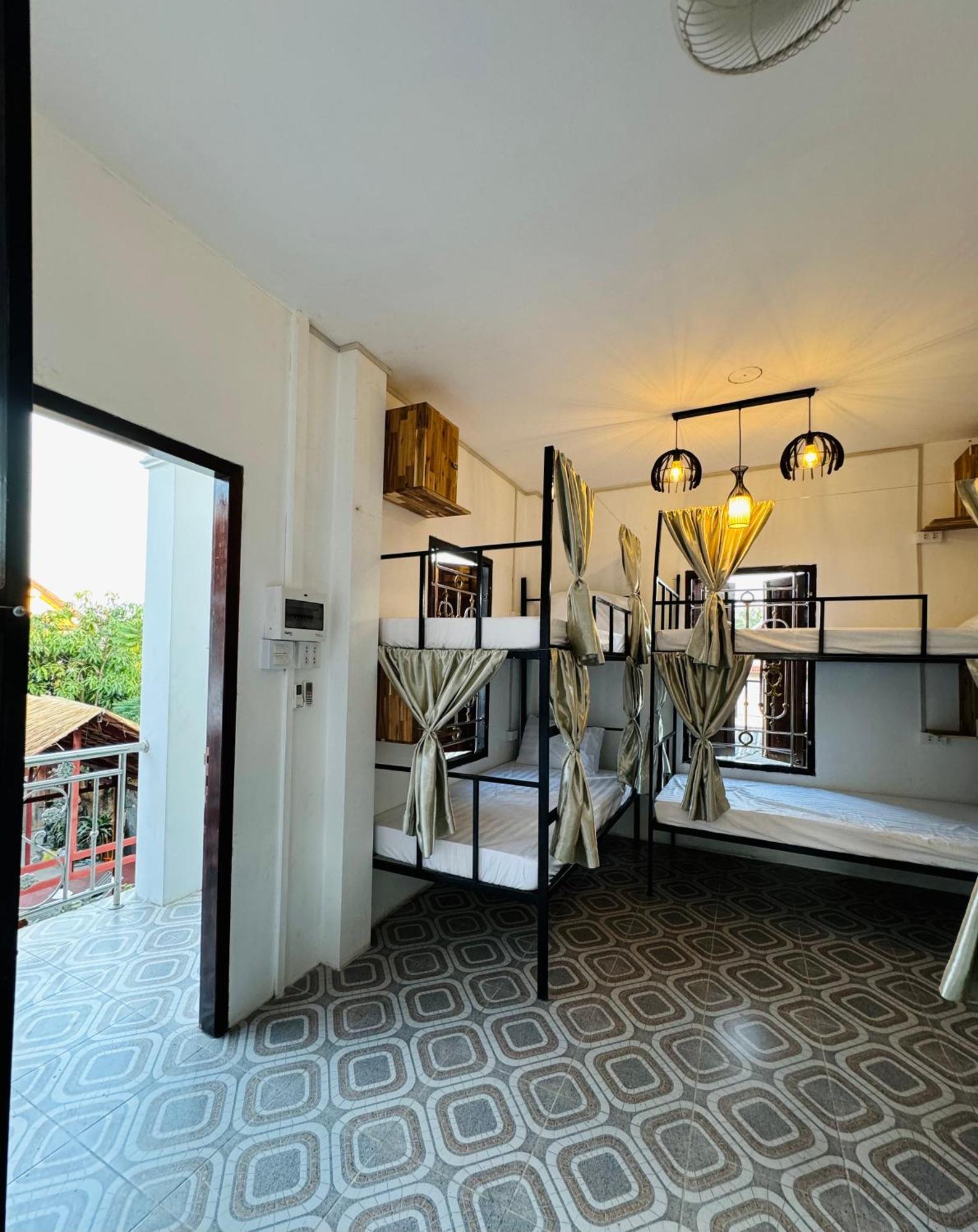 Sabai Sabai Backpackers Hostel Luang Prabang Exterior photo